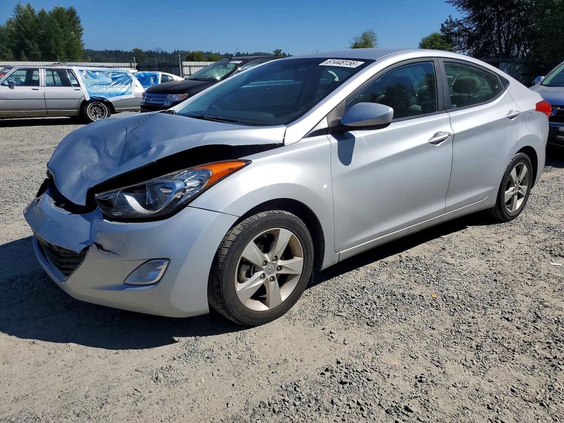 2013 HYUNDAI ELANTRA
