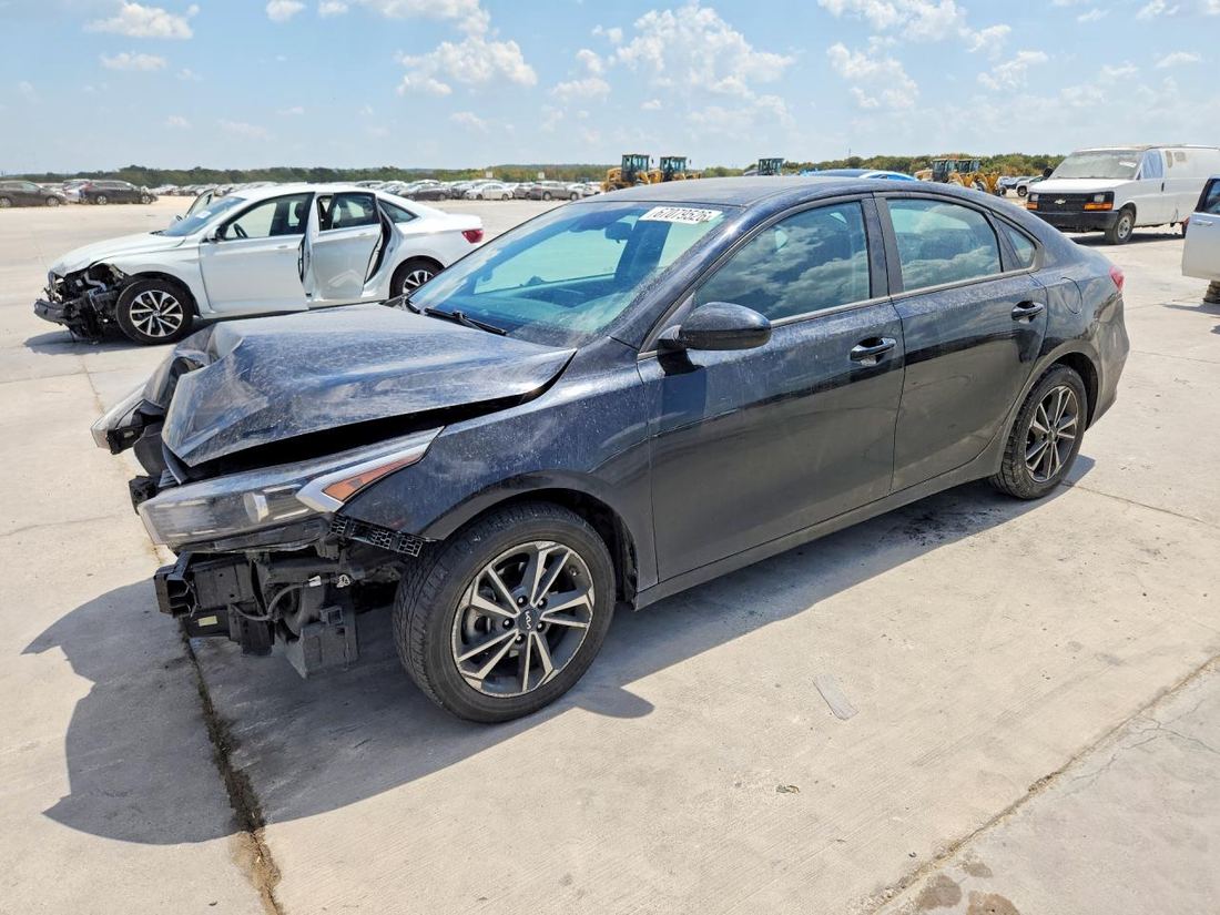 2023 KIA FORTE