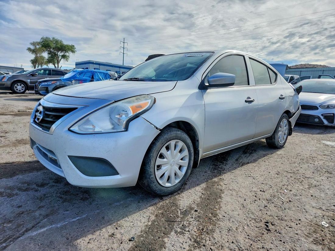 2016 NISSAN VERSA