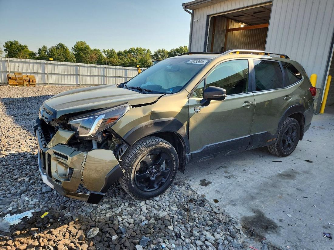 2022 SUBARU FORESTER