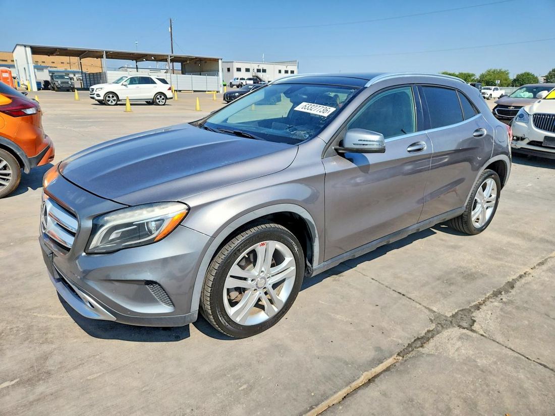 2015 MERCEDES-BENZ GLA