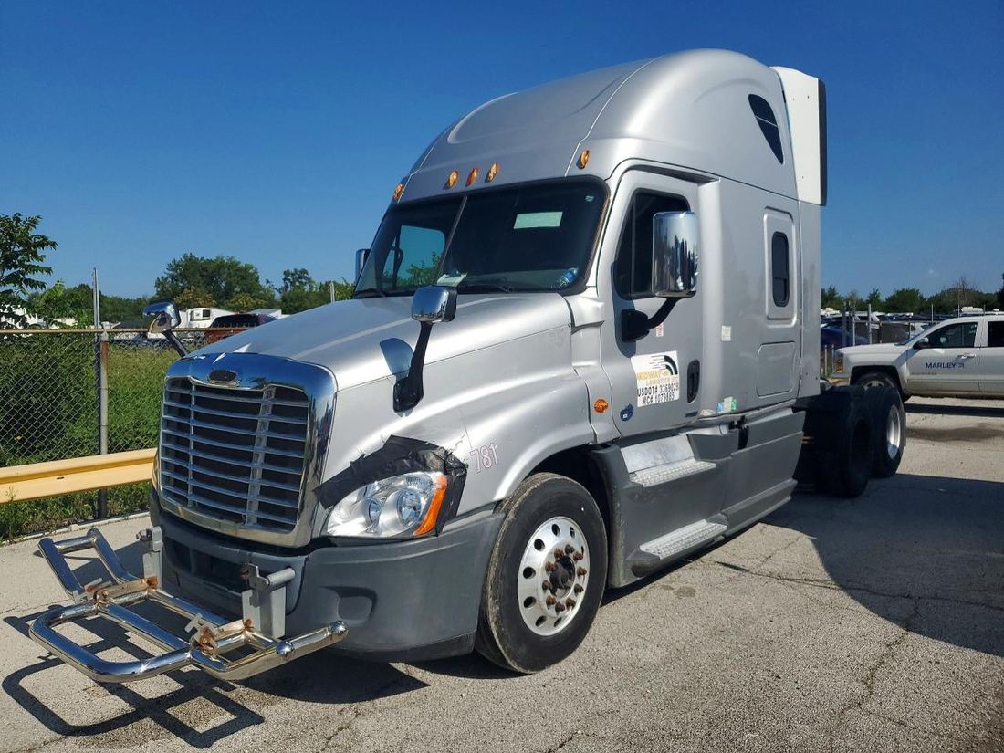2015 FREIGHTLINER CASCADIA 125