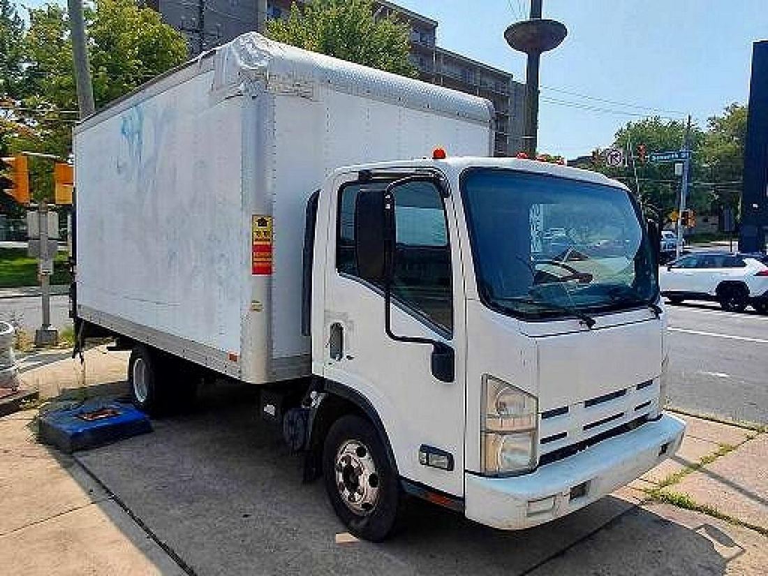 2013 ISUZU NPR