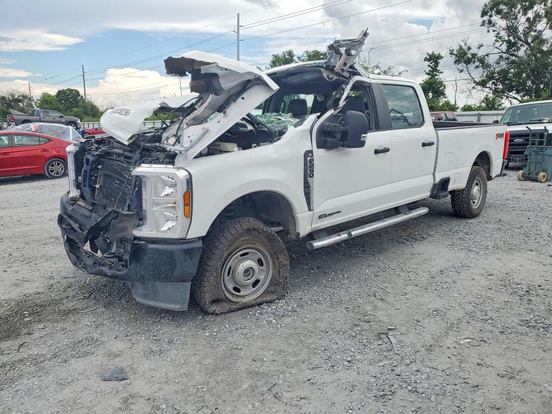 2025 FORD F250