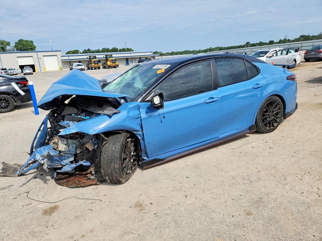 2022 TOYOTA CAMRY