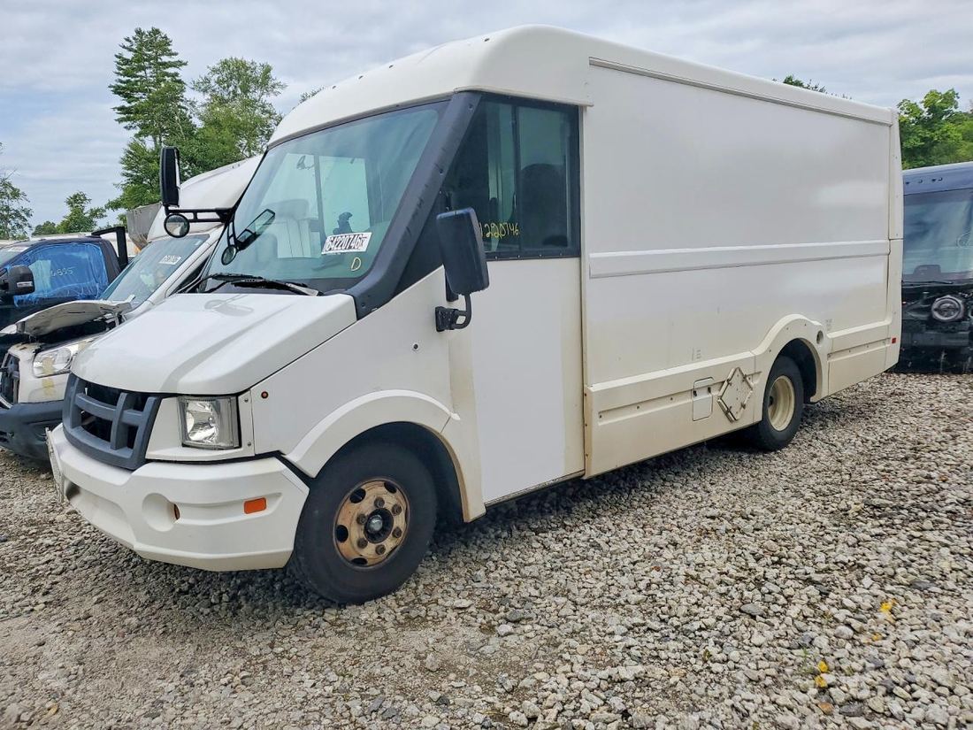 2013 ISUZU NPR HD