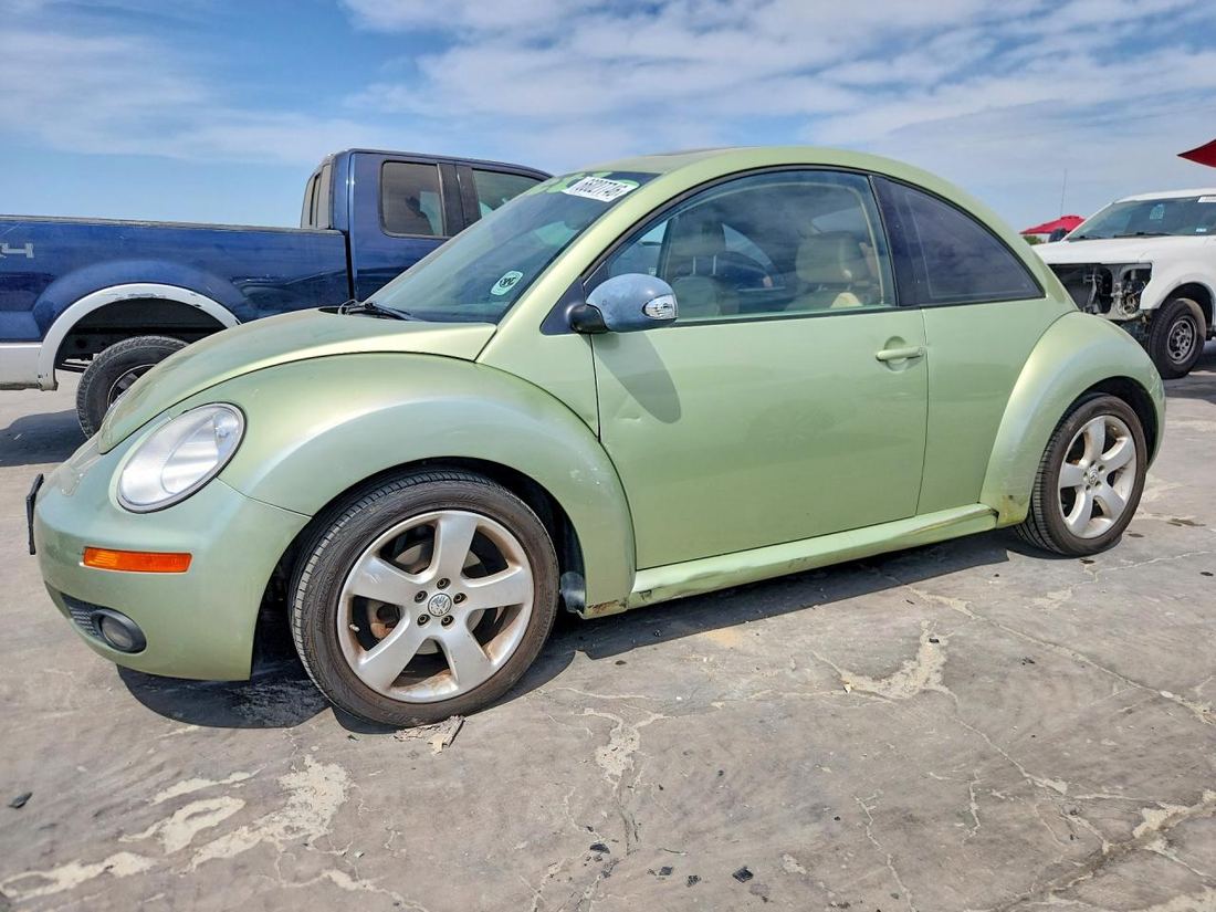 2009 VOLKSWAGEN NEW BEETLE