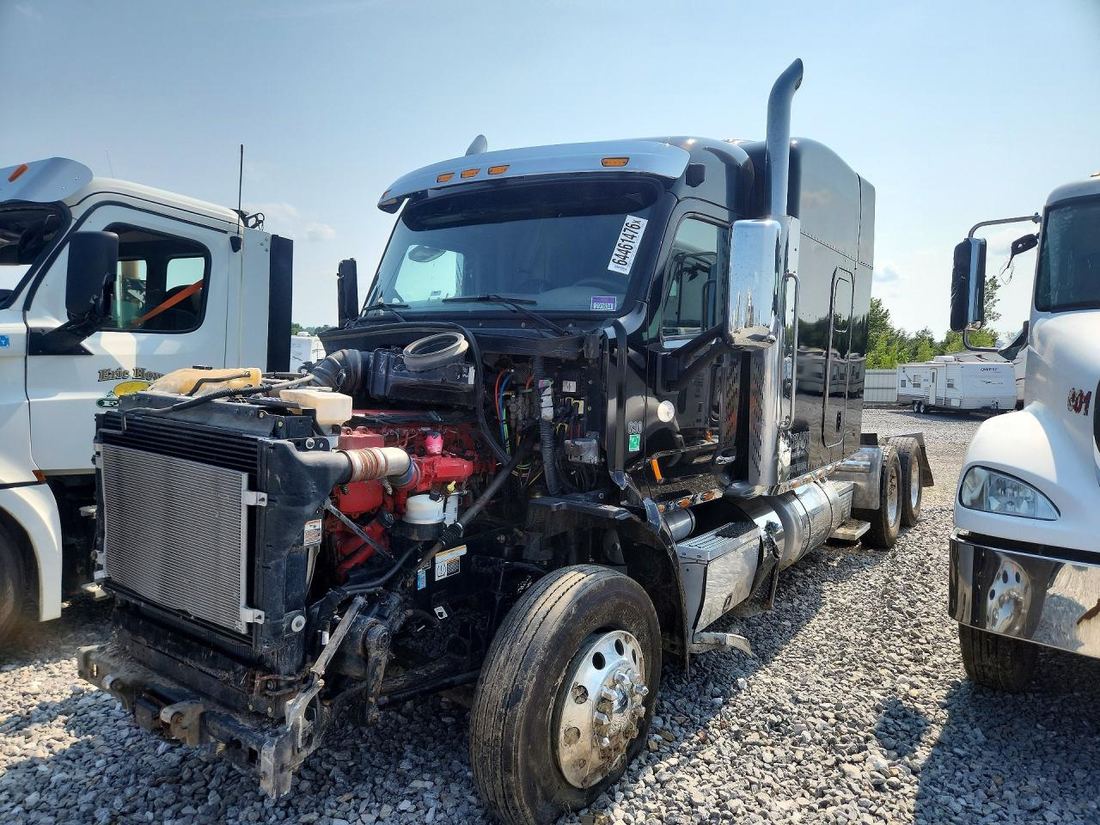 2015 PETERBILT 579