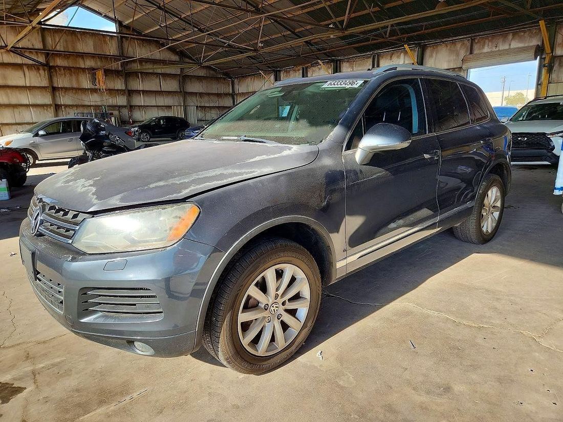 2012 VOLKSWAGEN TOUAREG