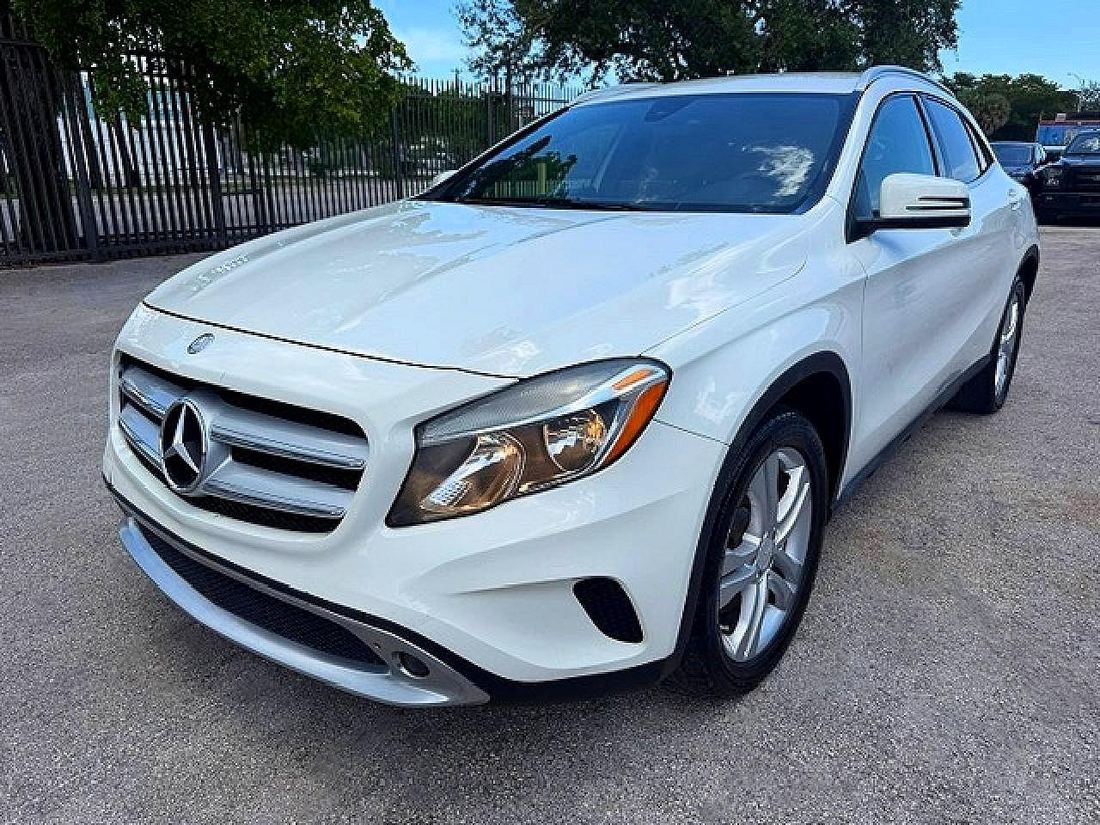 2017 MERCEDES-BENZ GLA