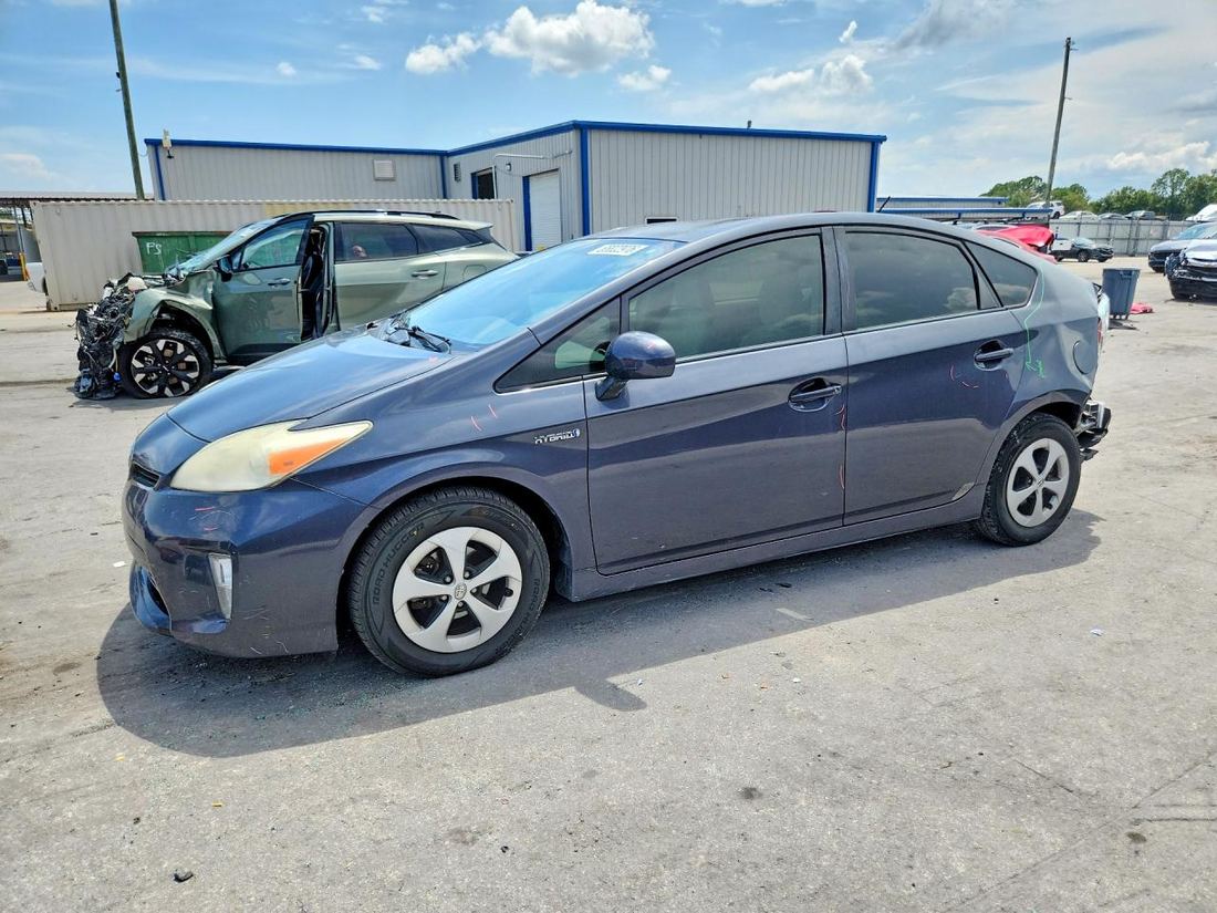 2013 TOYOTA PRIUS