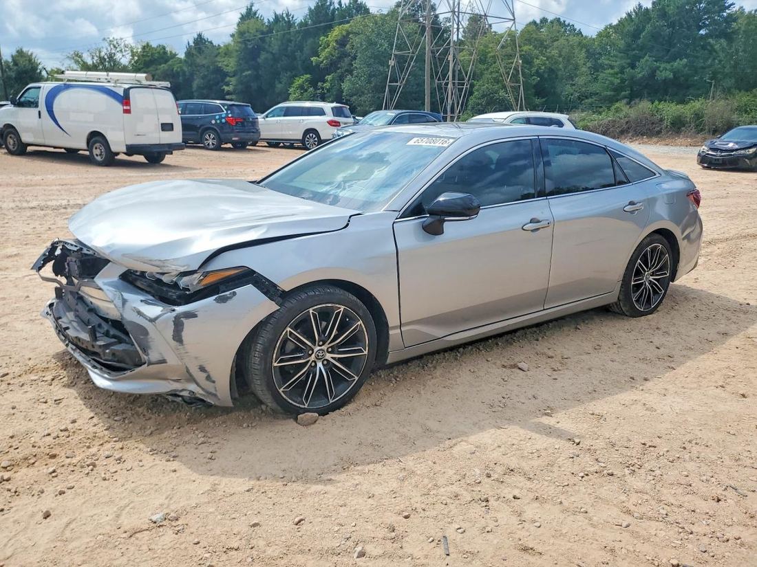 2020 TOYOTA AVALON