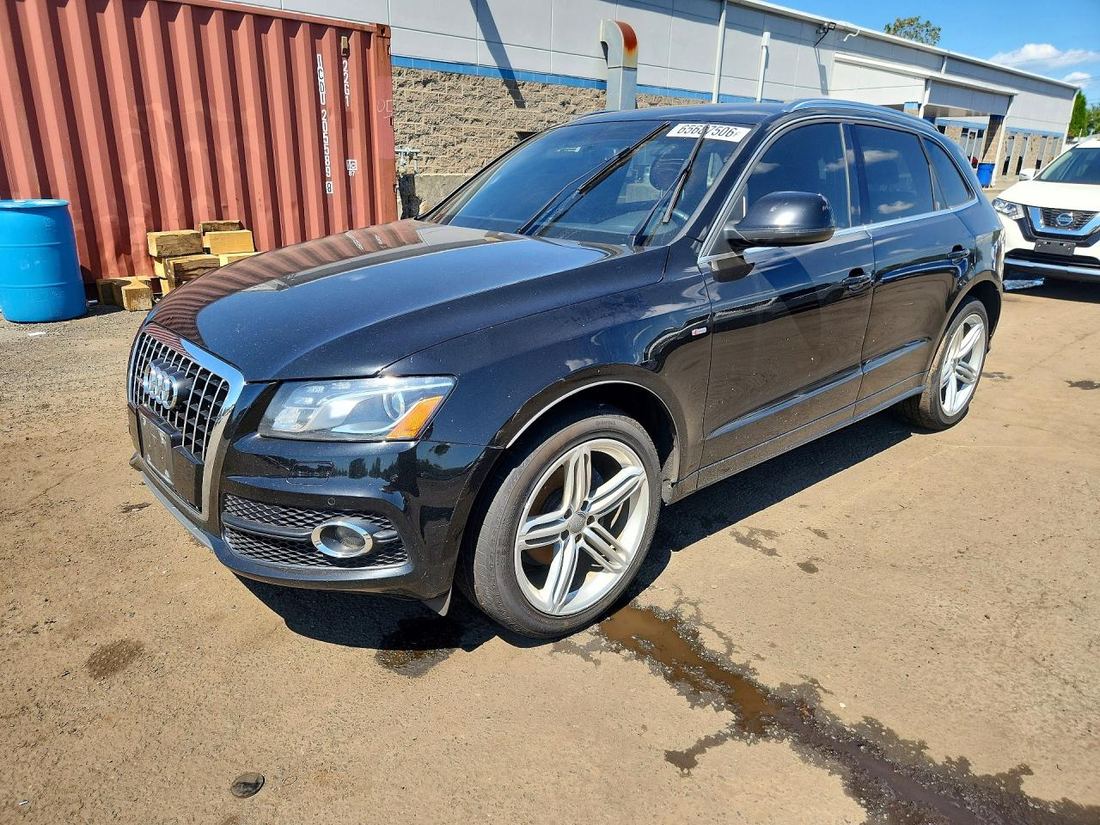 2011 AUDI Q5