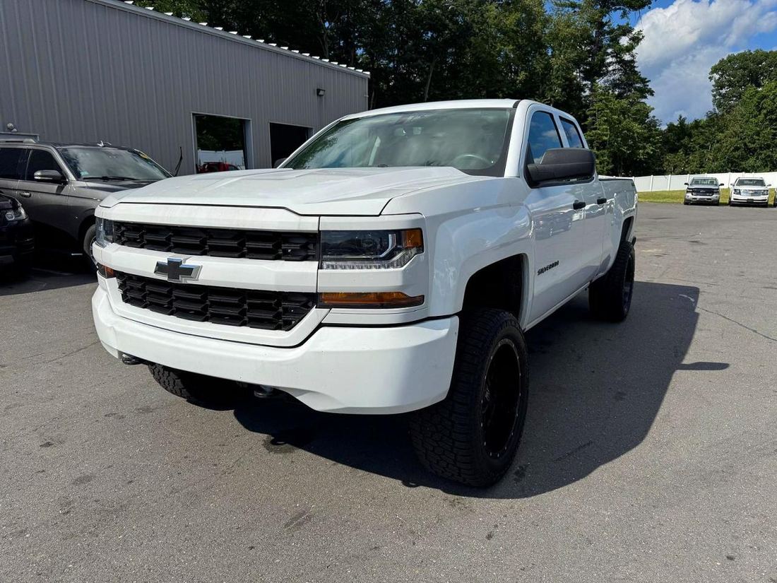 2017 CHEVROLET SILVERADO