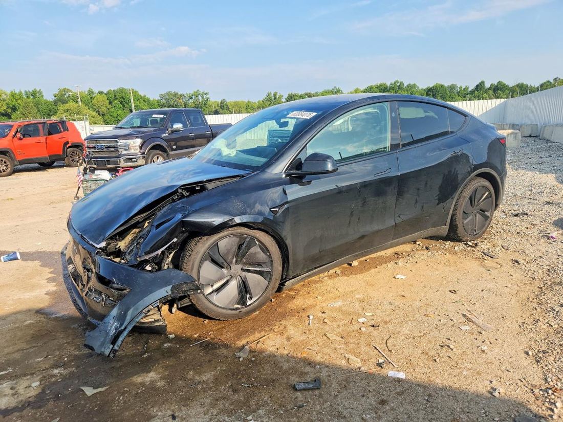 2026 TESLA MODEL Y