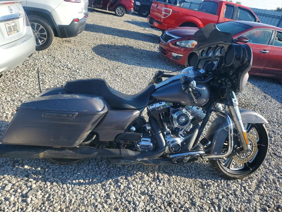 2016 HARLEY-DAVIDSON FLHXS
