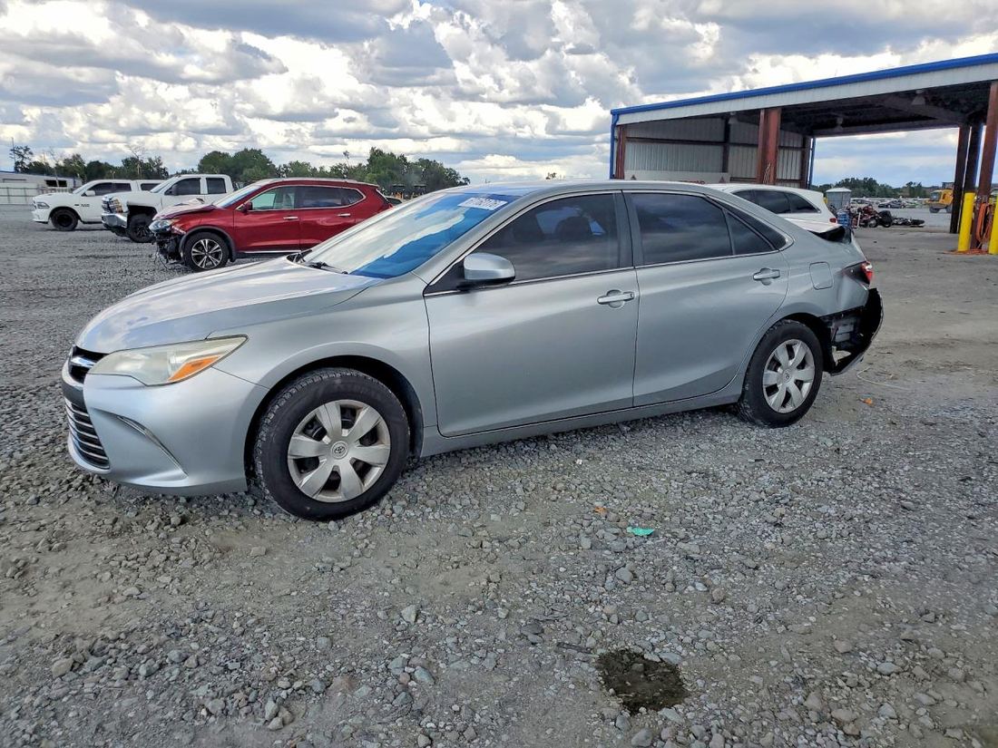 2017 TOYOTA CAMRY