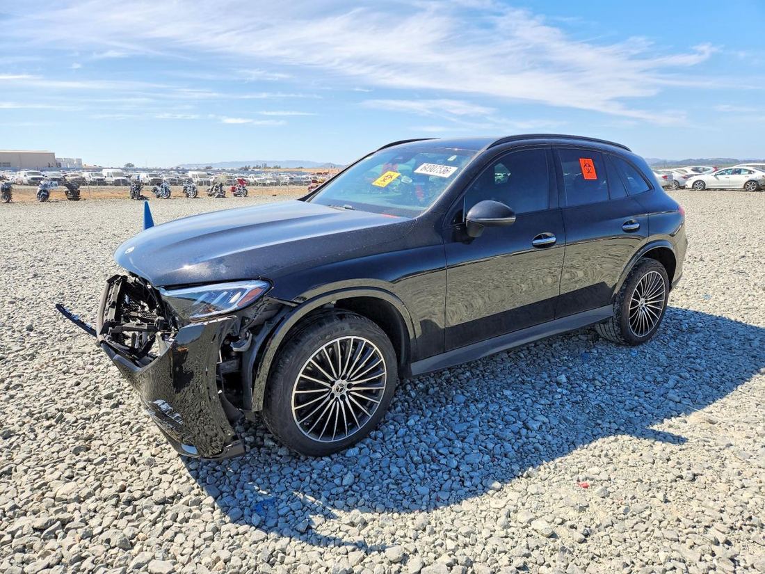 2025 MERCEDES-BENZ GLC