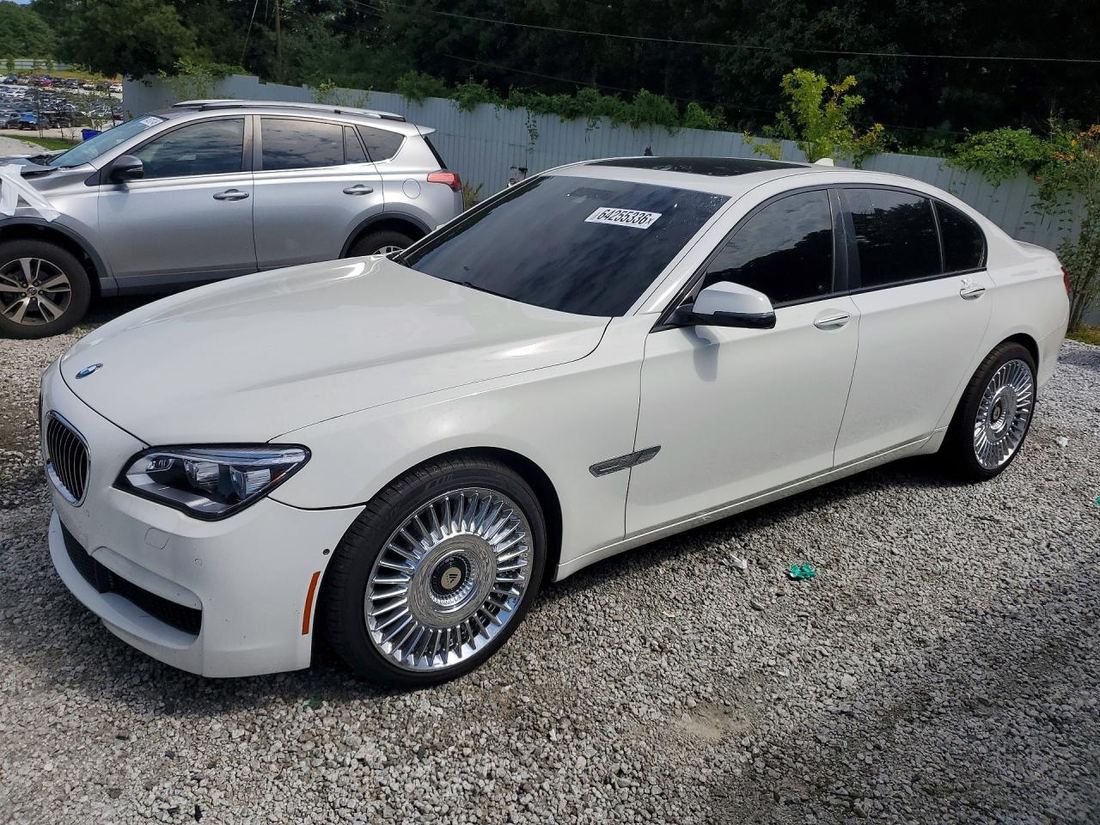 2015 BMW 750