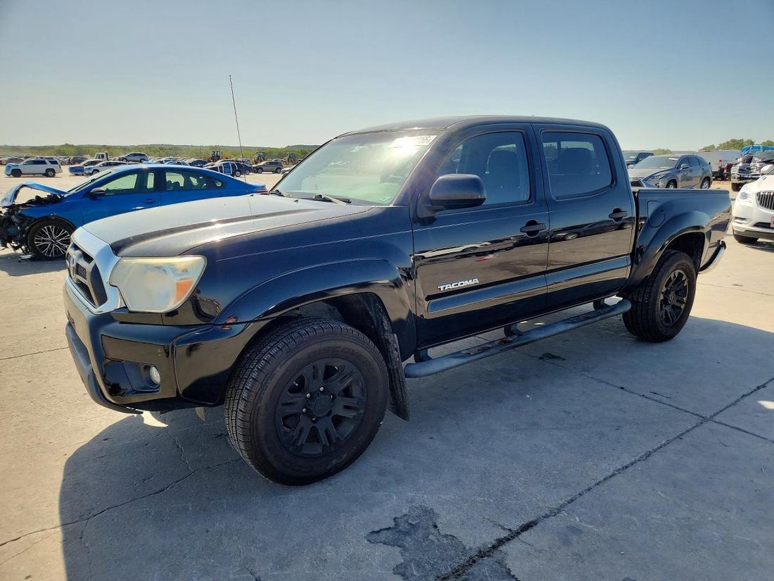 2015 TOYOTA TACOMA