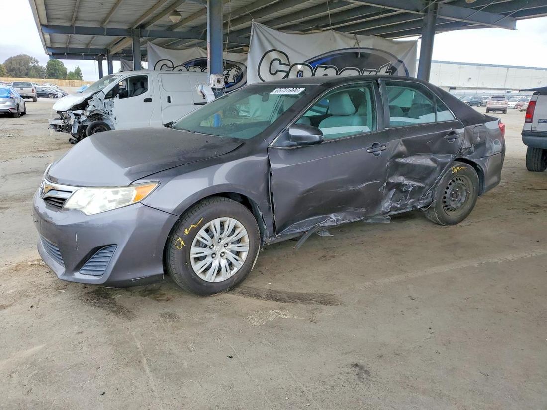 2014 TOYOTA CAMRY