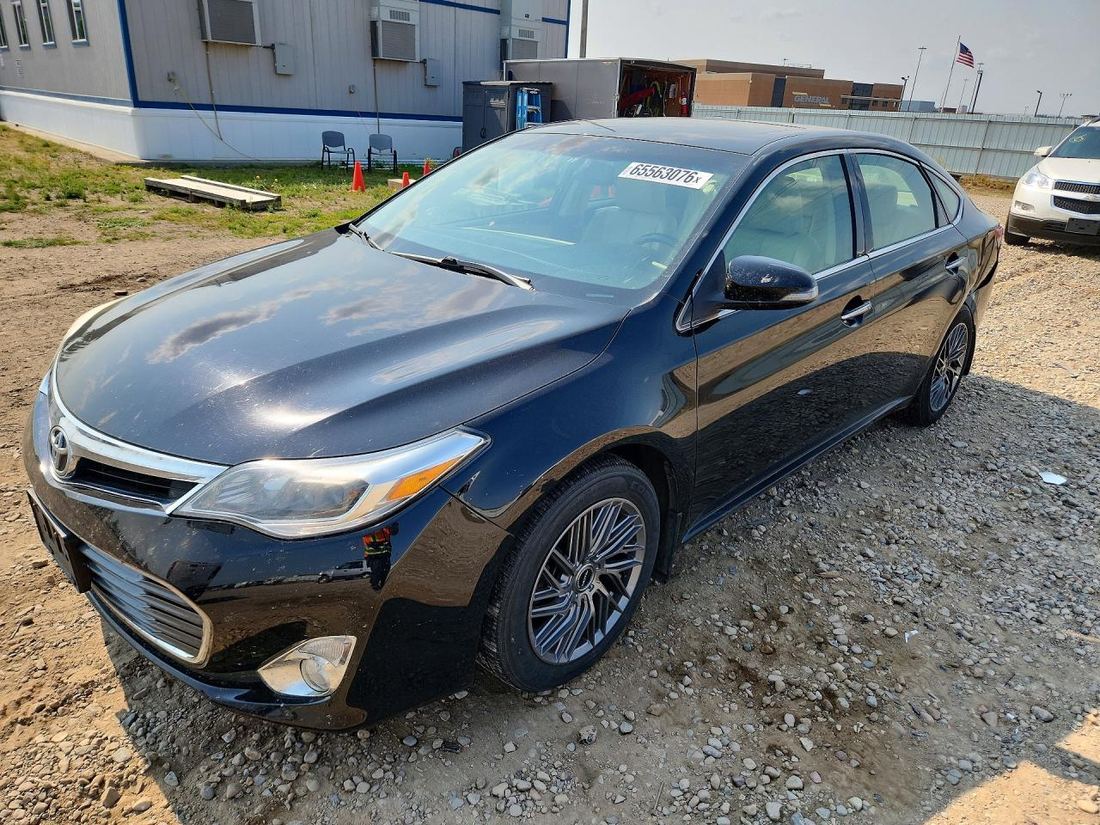 2013 TOYOTA AVALON