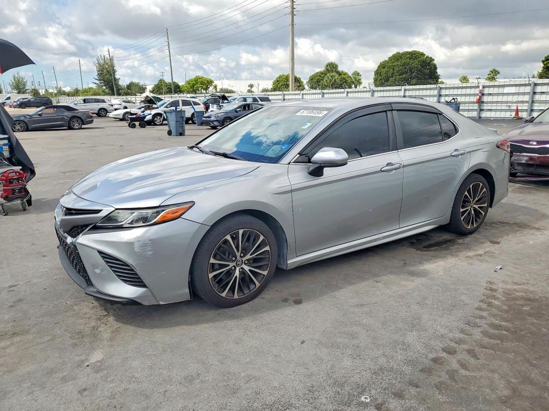 2018 TOYOTA CAMRY
