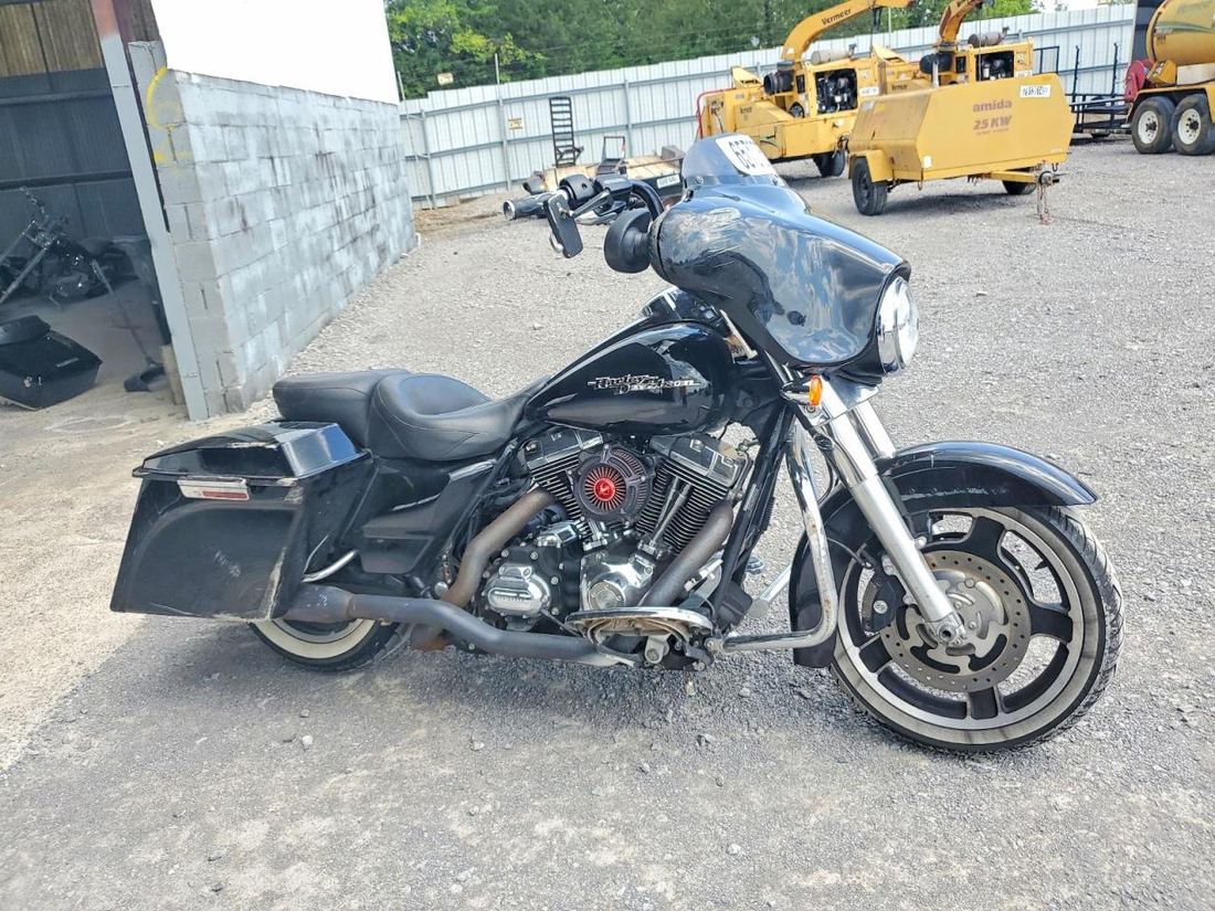 2010 HARLEY-DAVIDSON FLHX