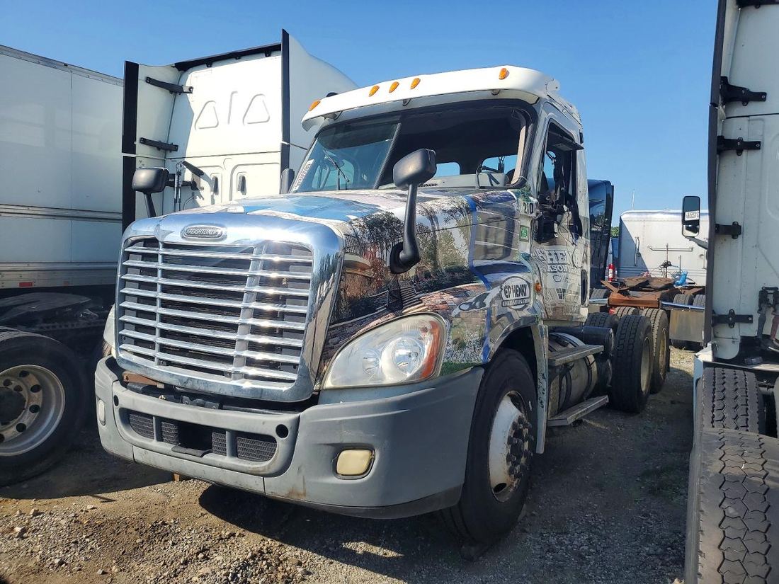 2014 FREIGHTLINER CASCADIA