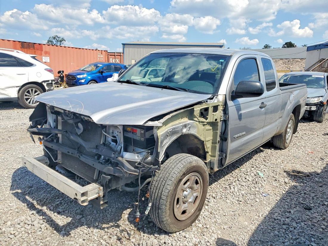 2015 TOYOTA TACOMA