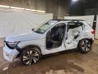 2026 VOLVO XC40