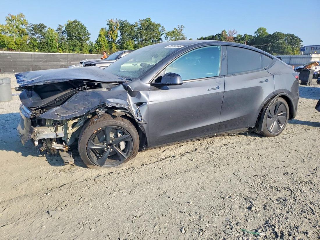 2026 TESLA MODEL Y