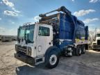 2013 MACK MRU633