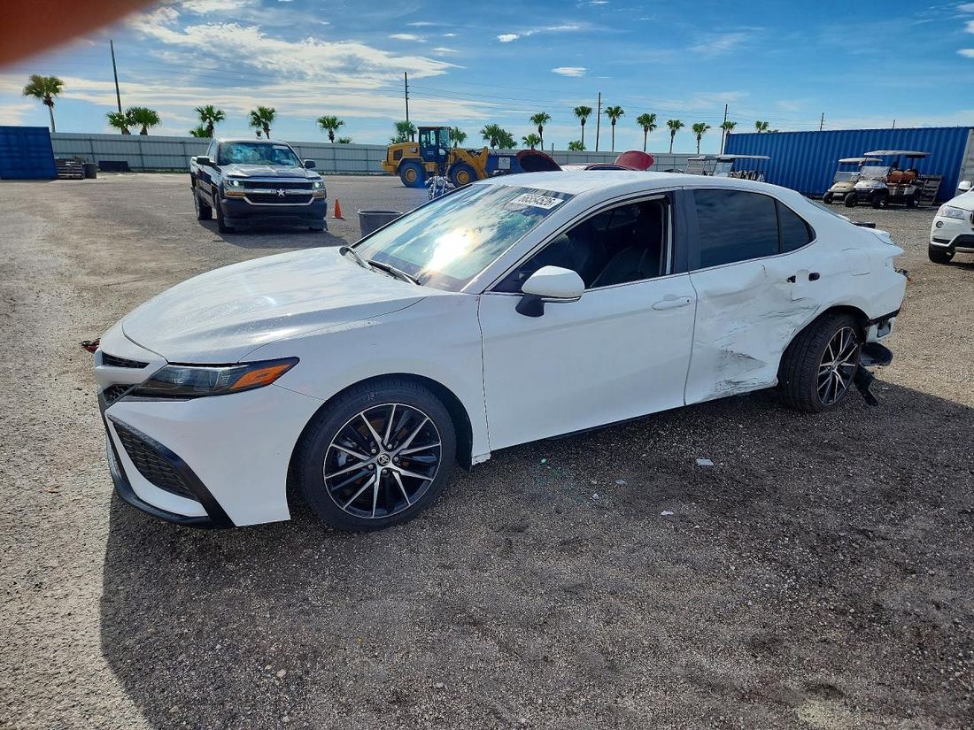 2022 TOYOTA CAMRY