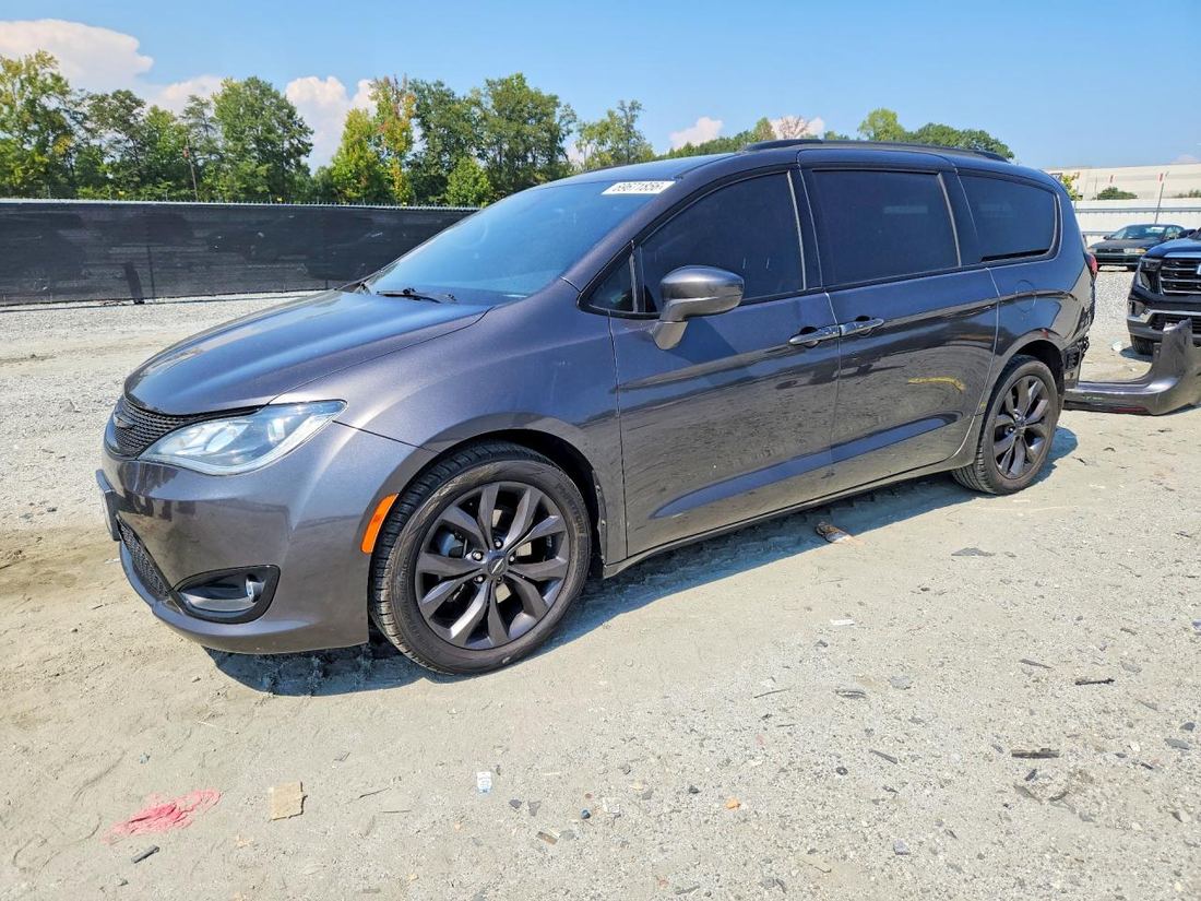 2018 CHRYSLER PACIFICA