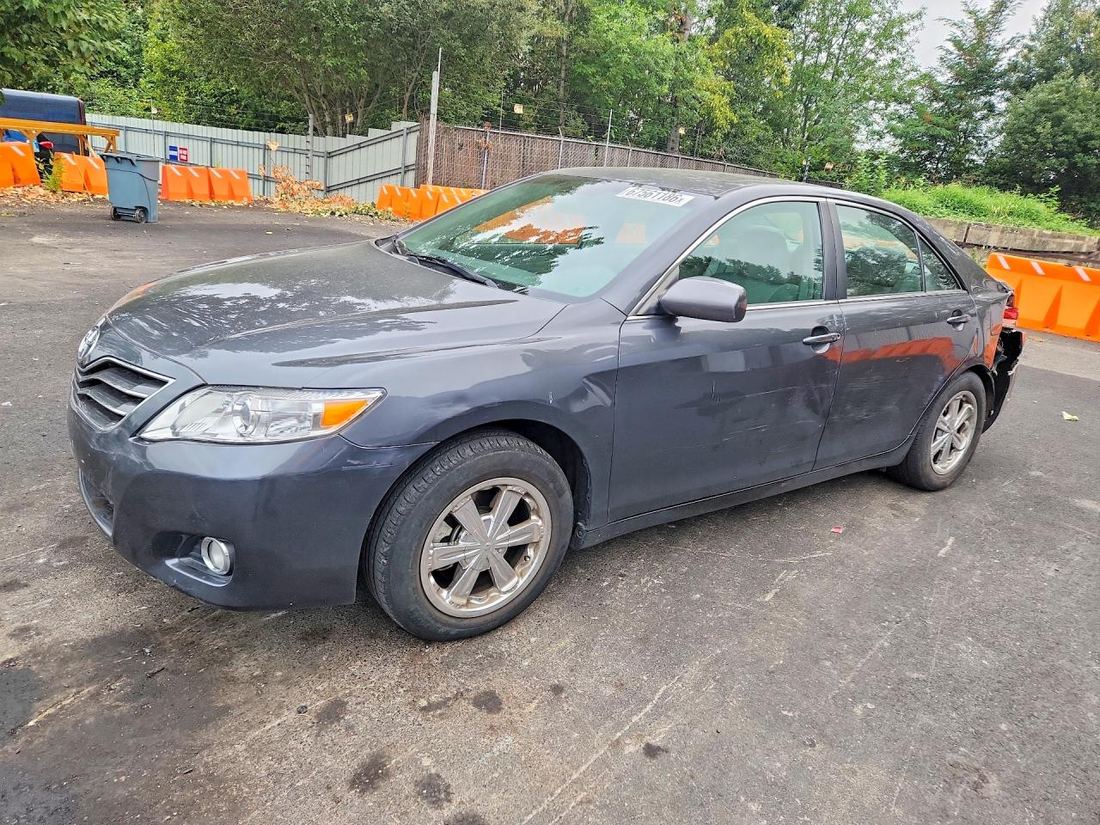 2010 TOYOTA CAMRY