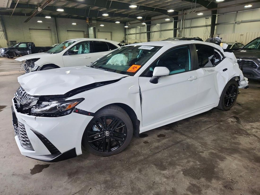 2025 TOYOTA CAMRY