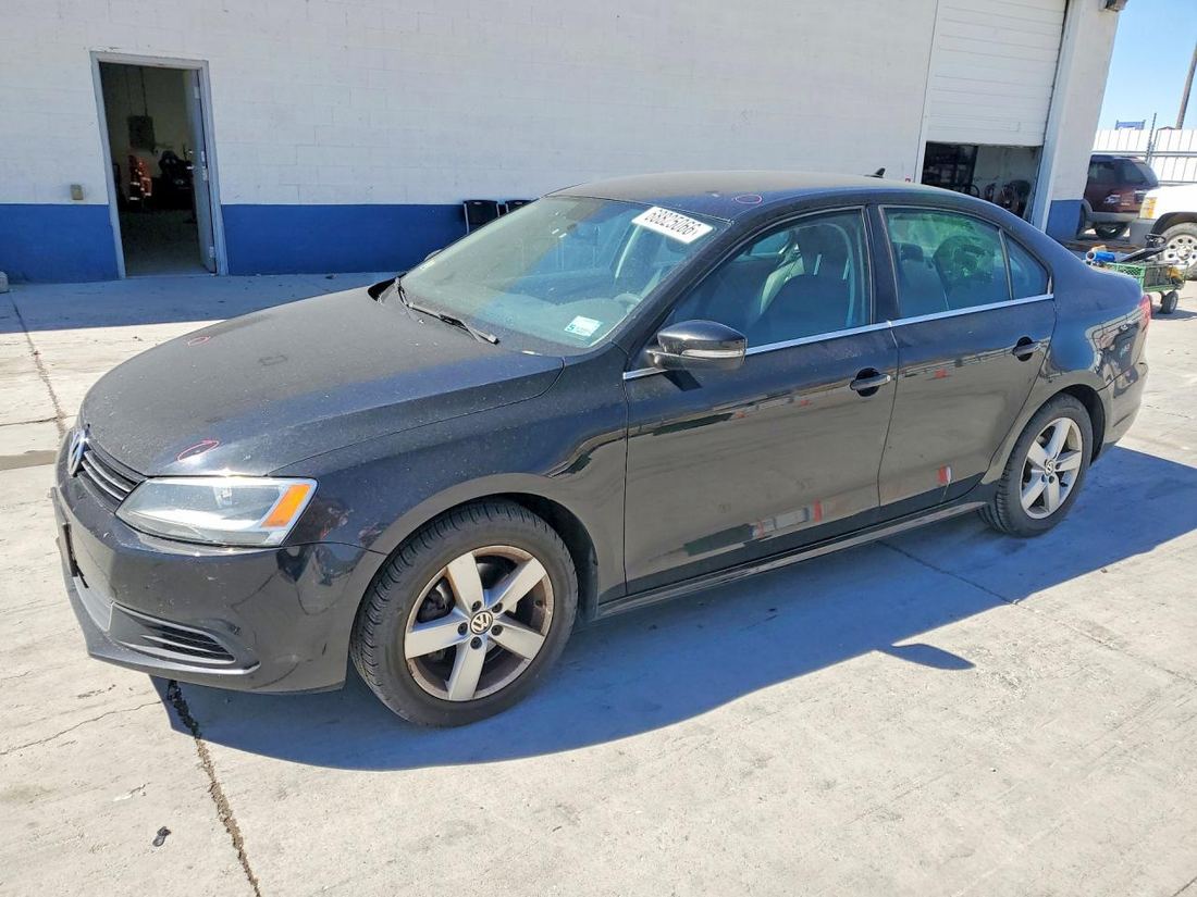 2014 VOLKSWAGEN JETTA