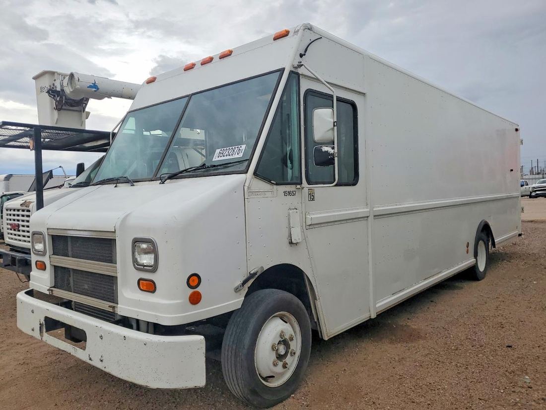 2004 FREIGHTLINER MT45 CHASSIS