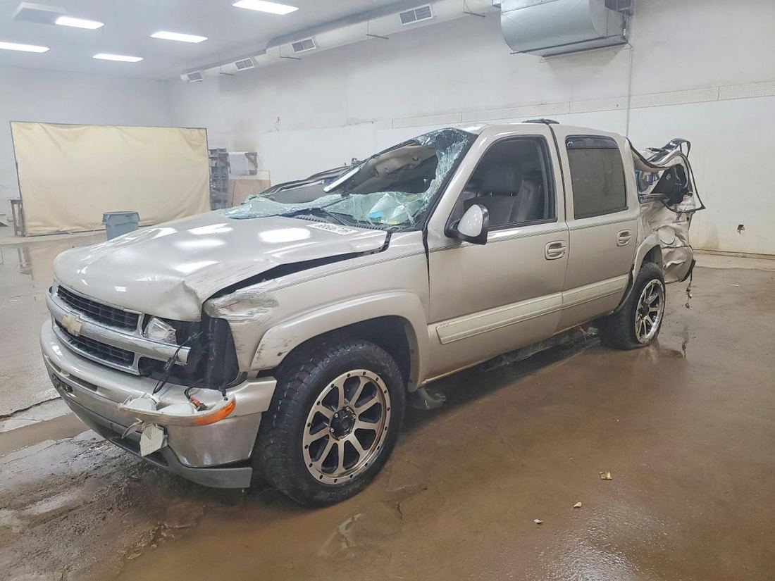 2005 CHEVROLET SUBURBAN