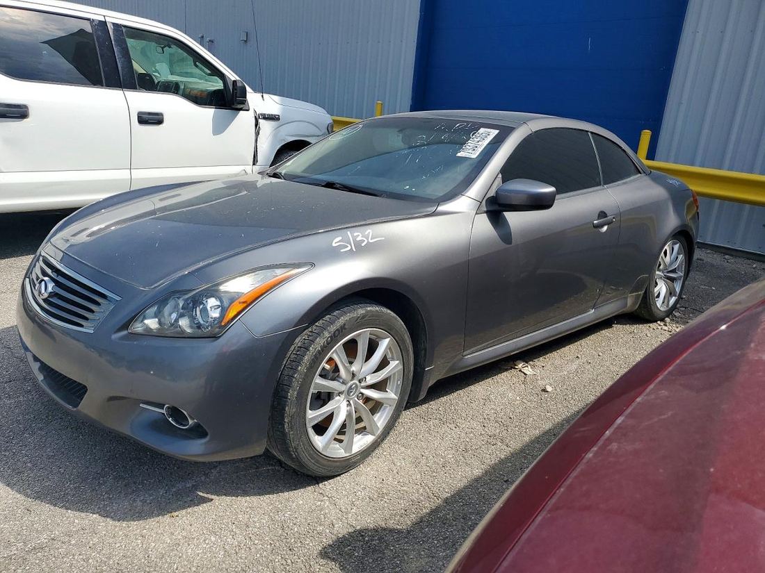 2013 INFINITI G37 CONVERTIBLE