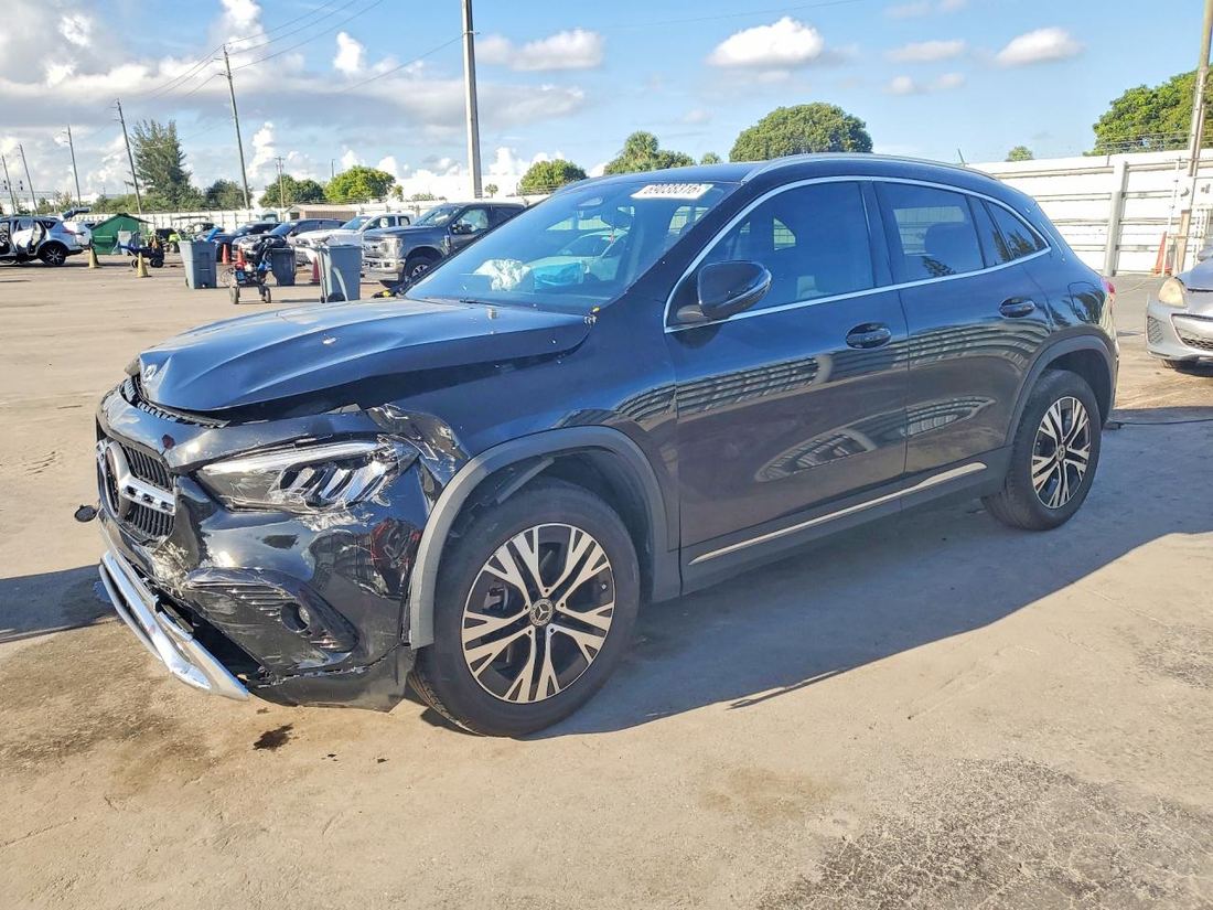 2025 MERCEDES-BENZ GLA