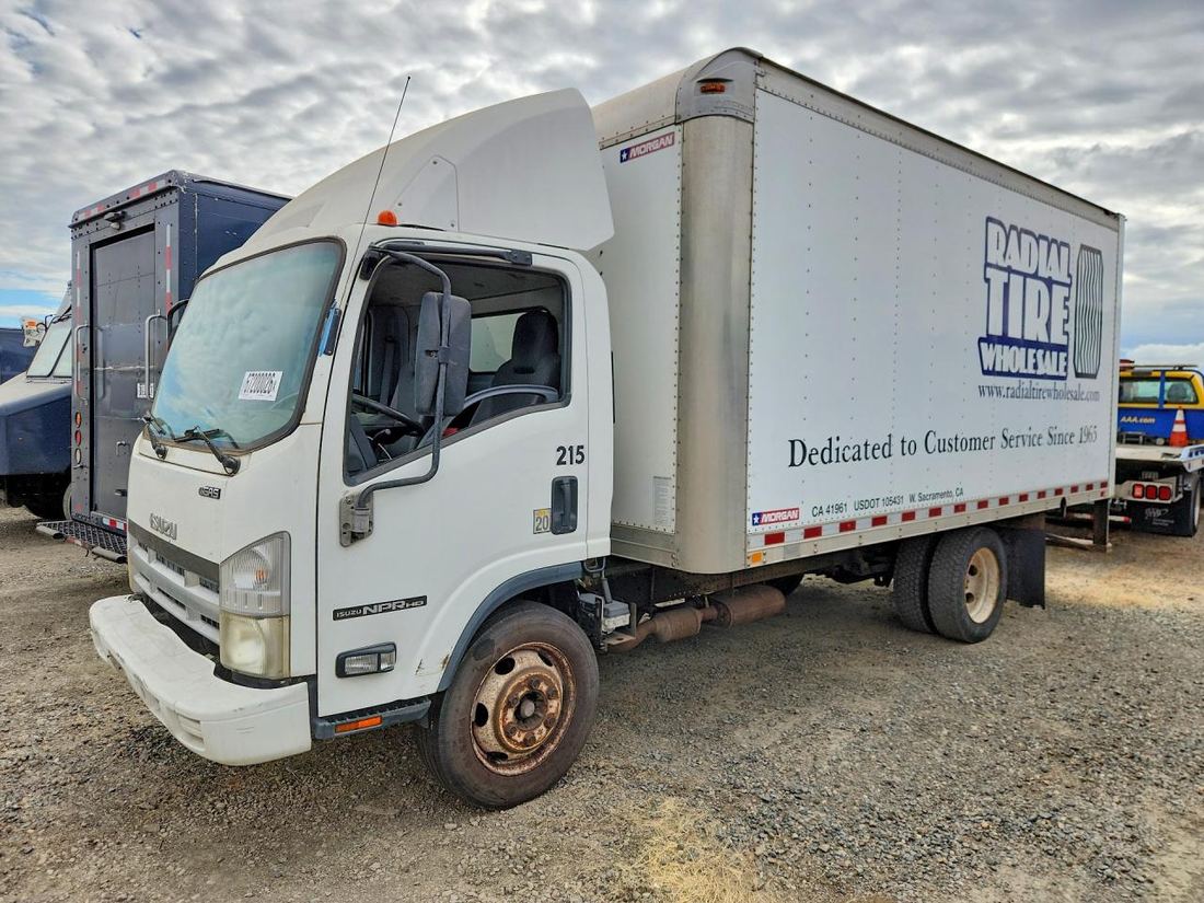2015 ISUZU NPR HD