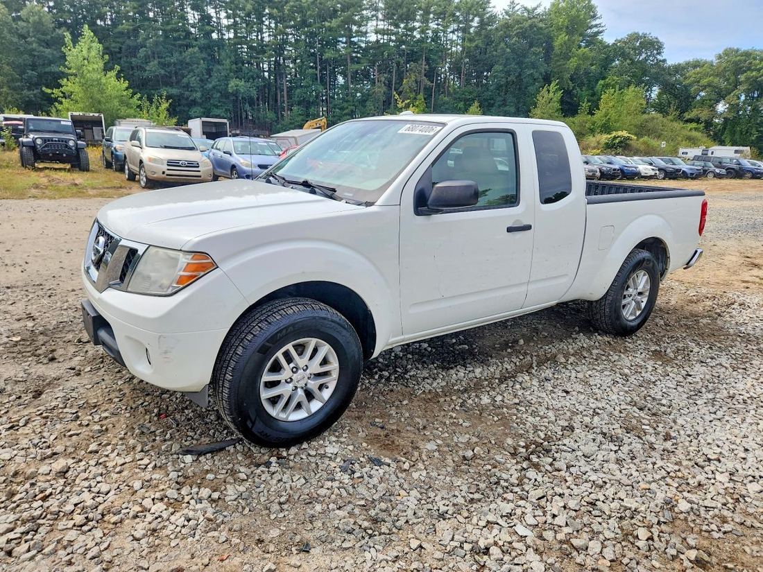 2015 NISSAN FRONTIER