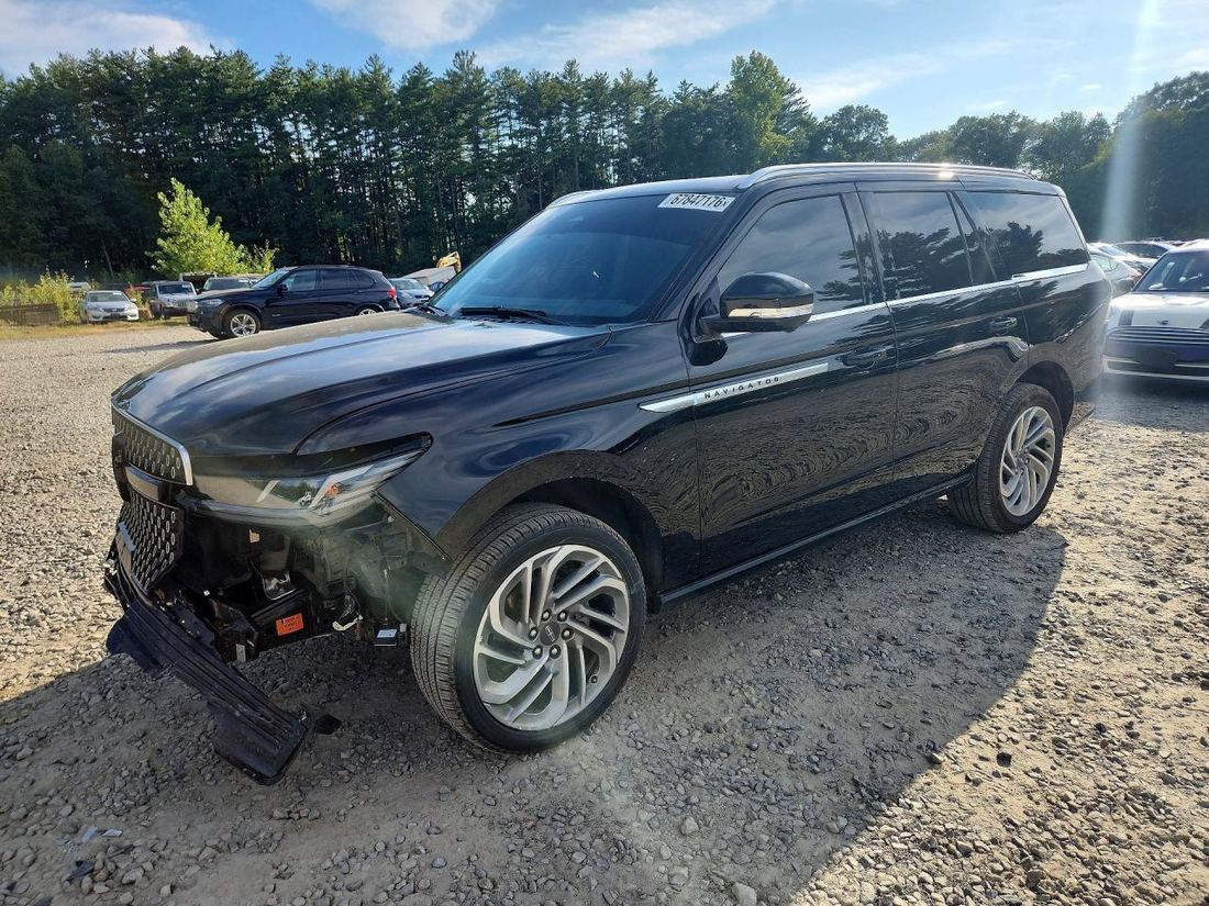 2026 LINCOLN NAVIGATOR