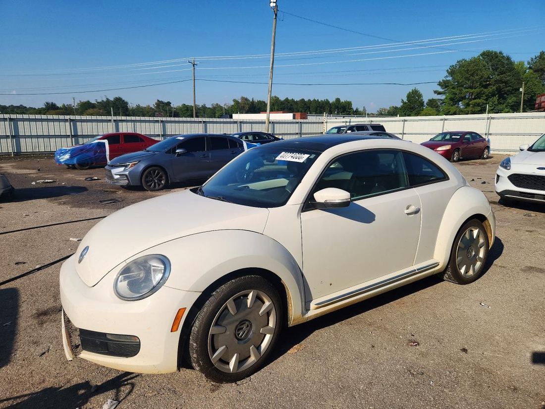 2012 VOLKSWAGEN BEETLE