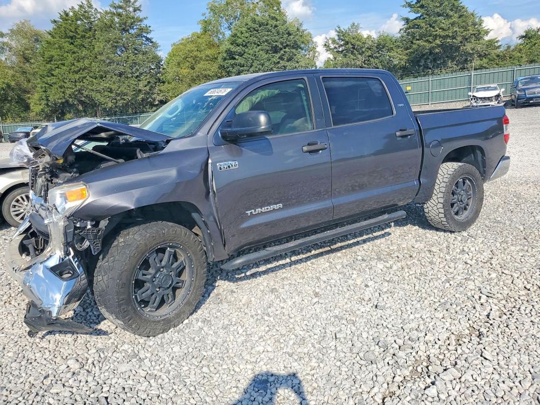 2017 TOYOTA TUNDRA