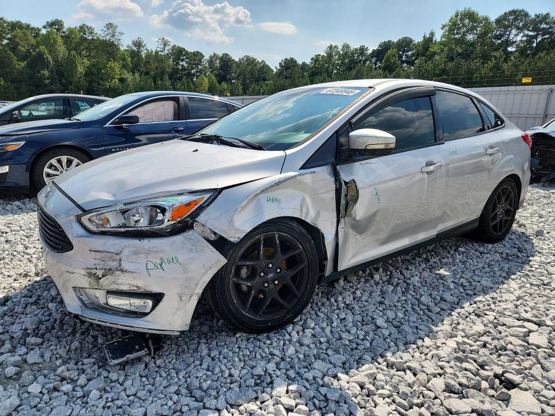 2016 FORD FOCUS