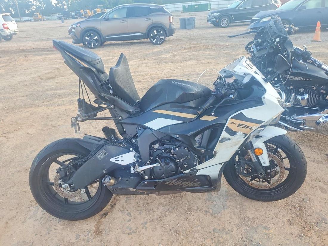 2026 KAWASAKI ZX636