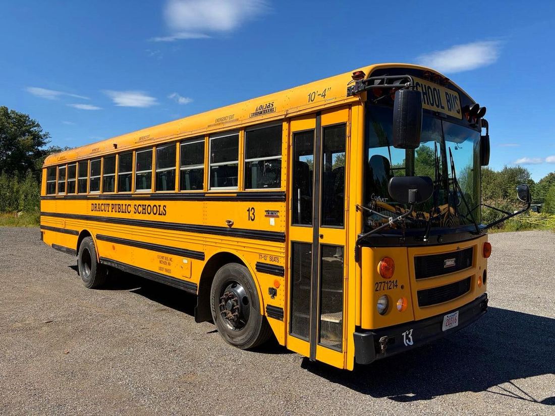 2014 THOMABUSES BUS